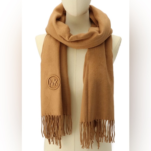 NWT Michael Kors Women's Embroidered Fringe Scarf - Picture 5 of 5